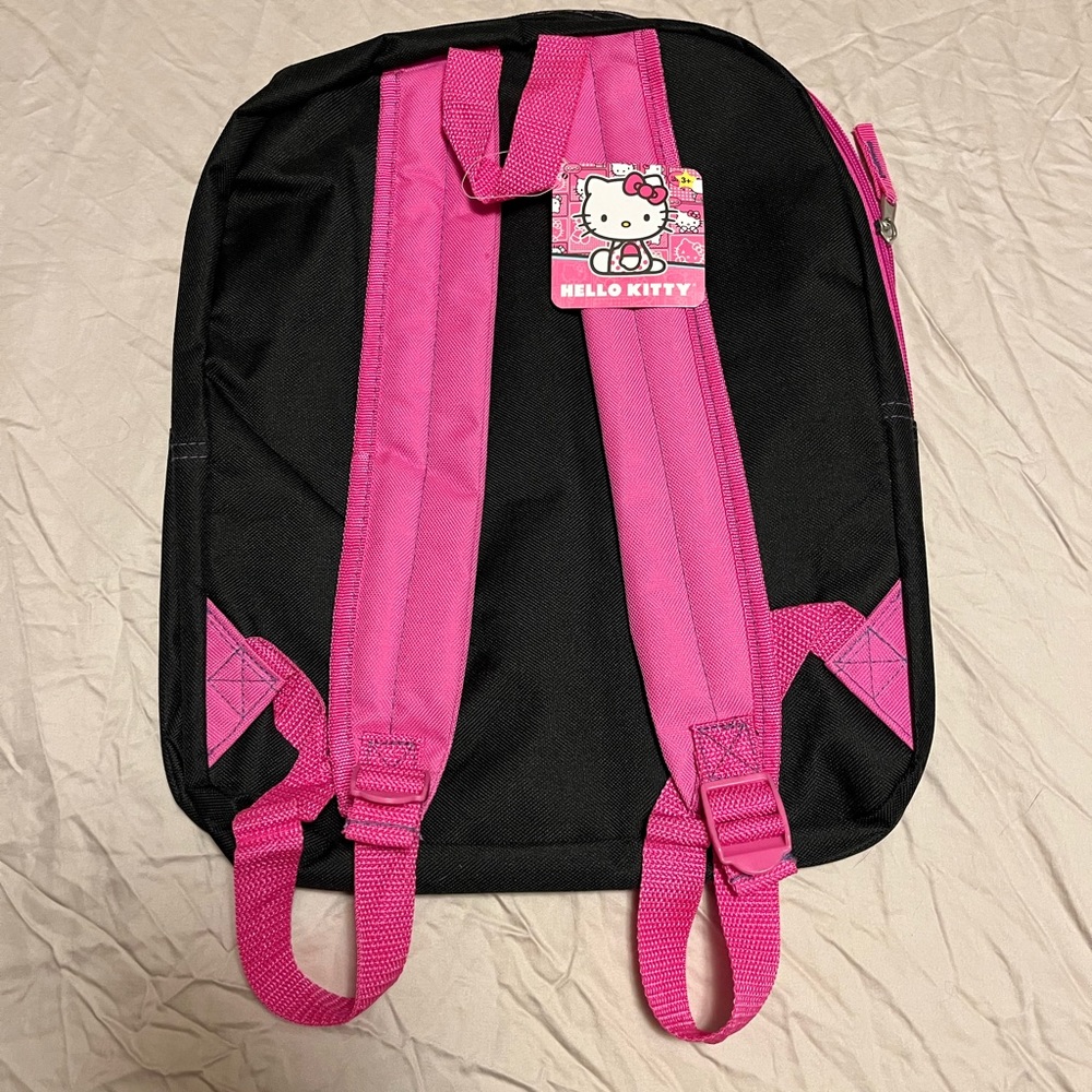 Hello Kitty Backpack 💕 - Picture 4 of 6